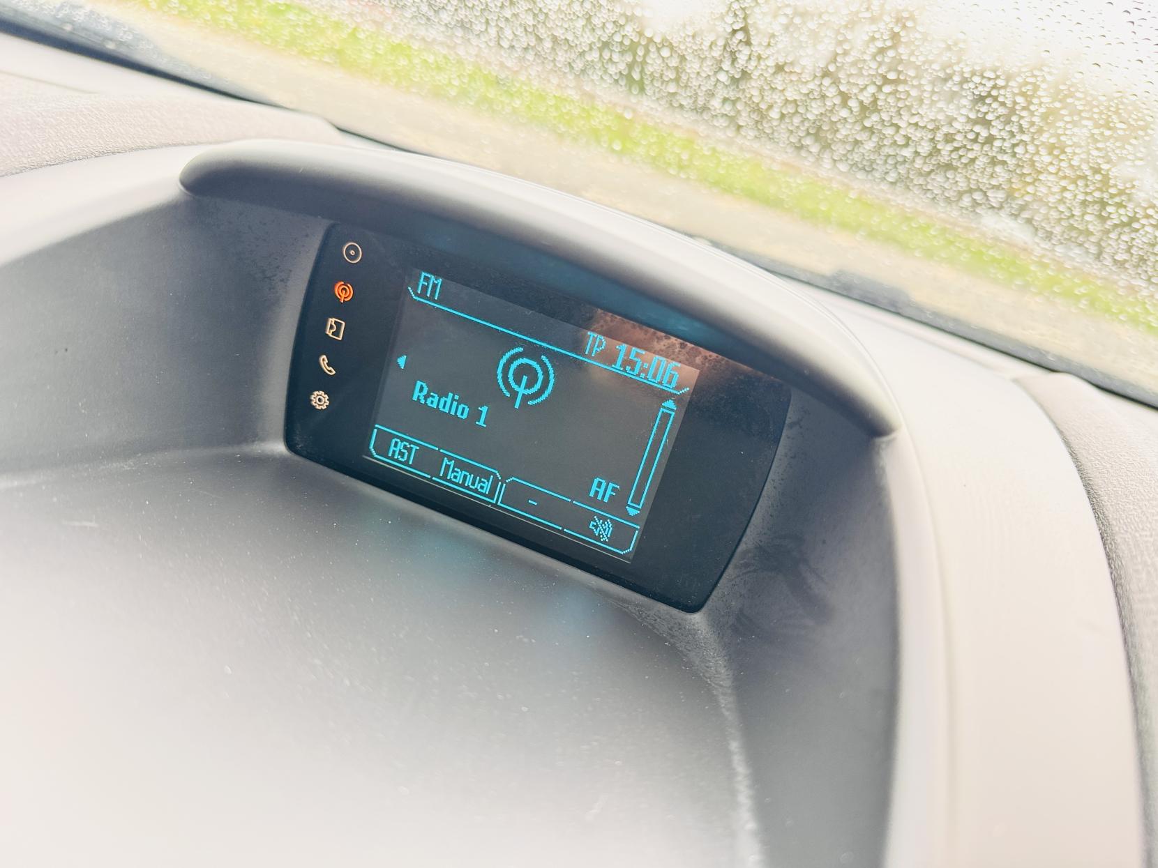 Ford Fiesta 1.25 Zetec Hatchback 5dr Petrol Manual Euro 5 (82 ps)