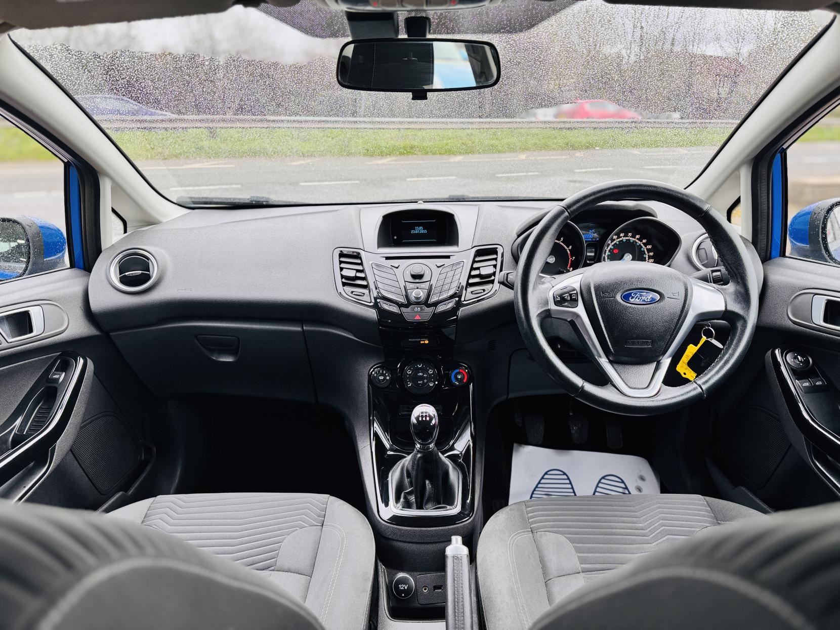 Ford Fiesta 1.25 Zetec Hatchback 5dr Petrol Manual Euro 5 (82 ps)