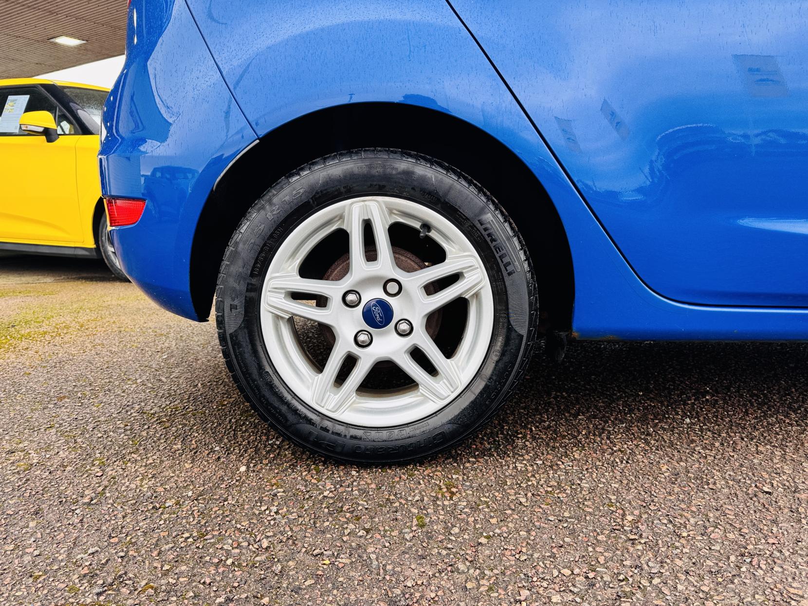 Ford Fiesta 1.25 Zetec Hatchback 5dr Petrol Manual Euro 5 (82 ps)