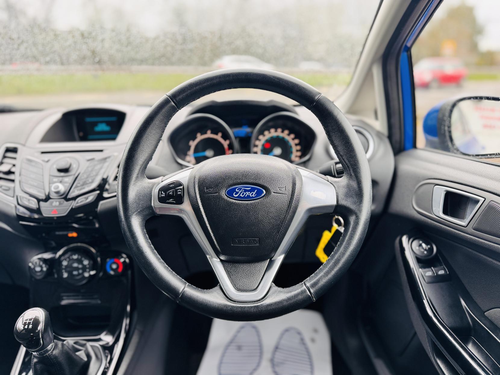 Ford Fiesta 1.25 Zetec Hatchback 5dr Petrol Manual Euro 5 (82 ps)