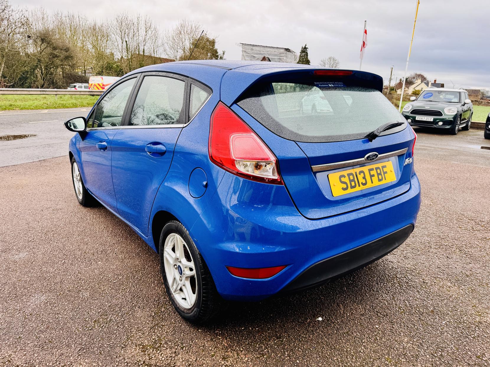 Ford Fiesta 1.25 Zetec Hatchback 5dr Petrol Manual Euro 5 (82 ps)
