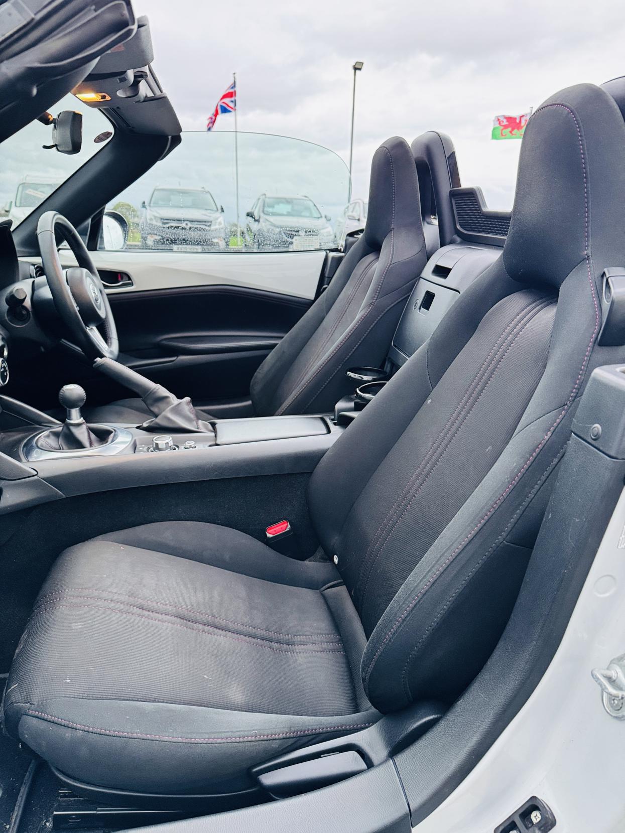 Mazda MX-5 1.5 SKYACTIV-G SE-L Nav Convertible 2dr Petrol Manual Euro 6 (131 ps)