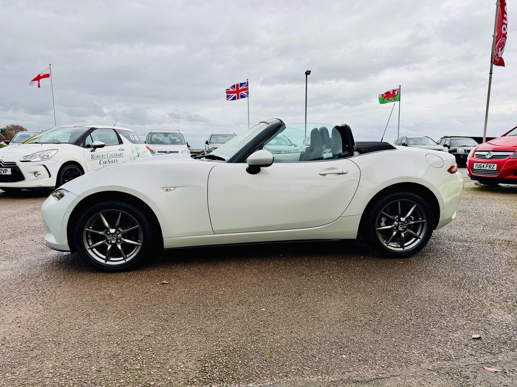 Mazda MX-5 1.5 SKYACTIV-G SE-L Nav Convertible 2dr Petrol Manual Euro 6 (131 ps)