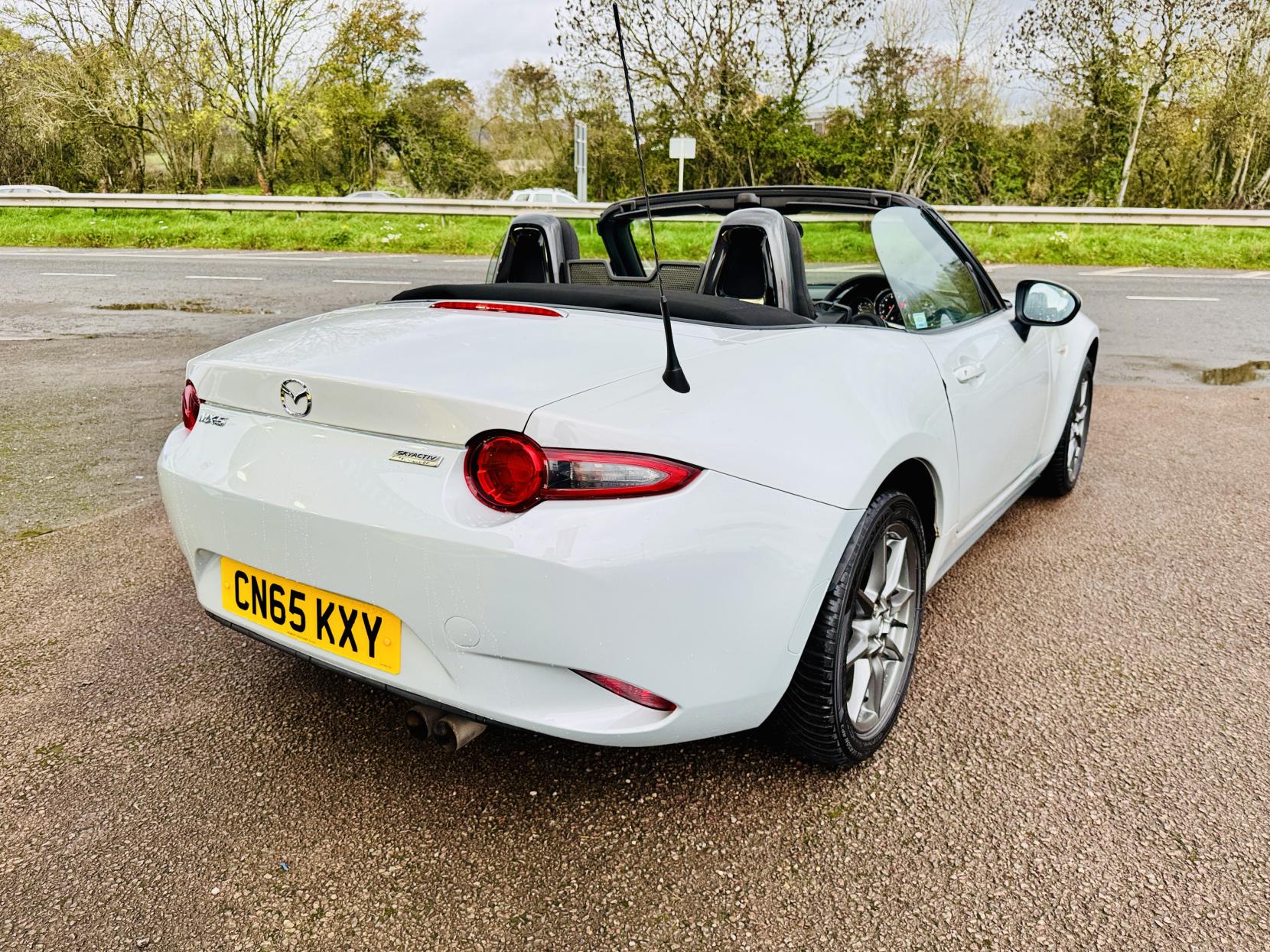 Mazda MX-5 1.5 SKYACTIV-G SE-L Nav Convertible 2dr Petrol Manual Euro 6 (131 ps)