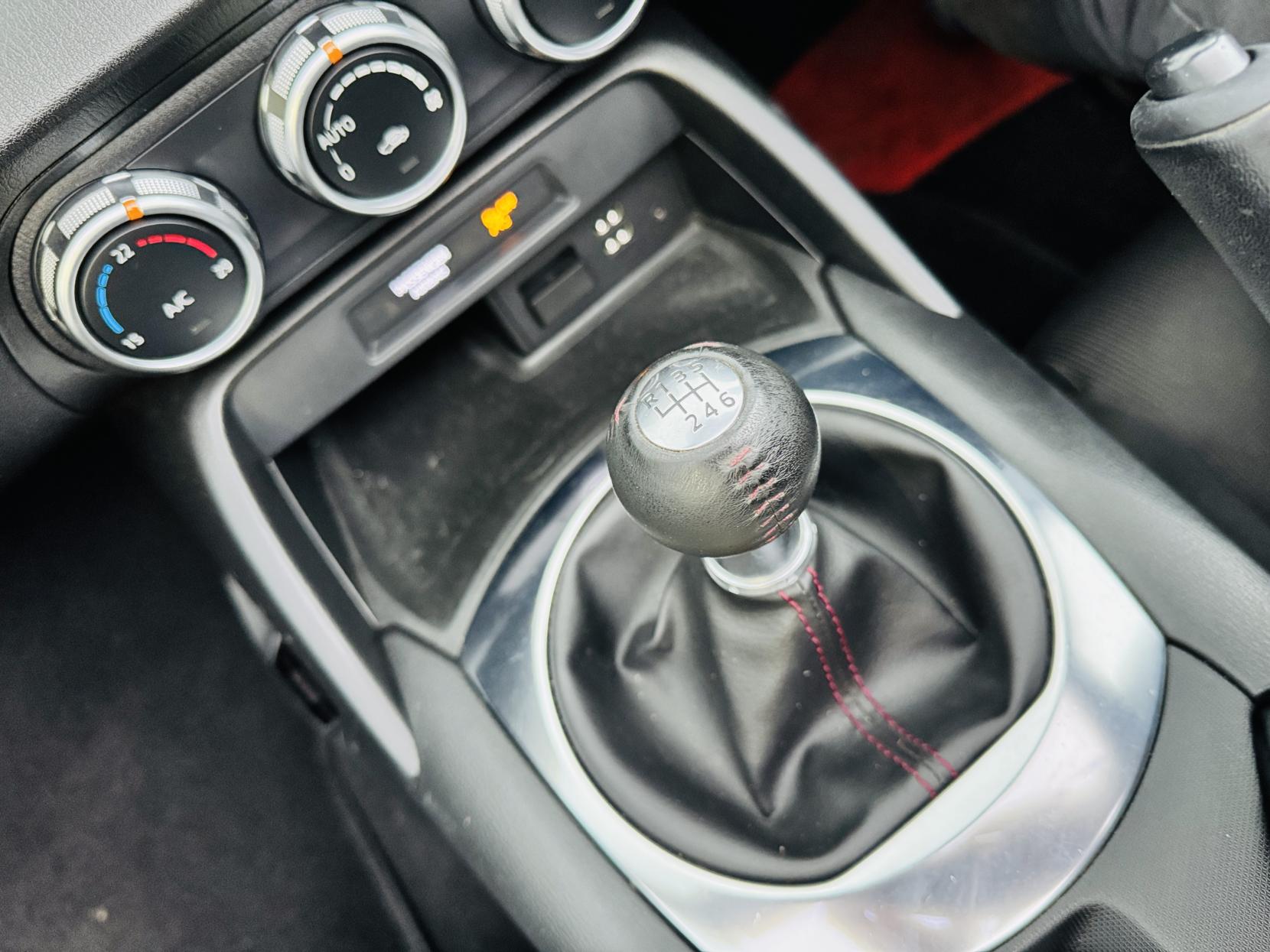 Mazda MX-5 1.5 SKYACTIV-G SE-L Nav Convertible 2dr Petrol Manual Euro 6 (131 ps)