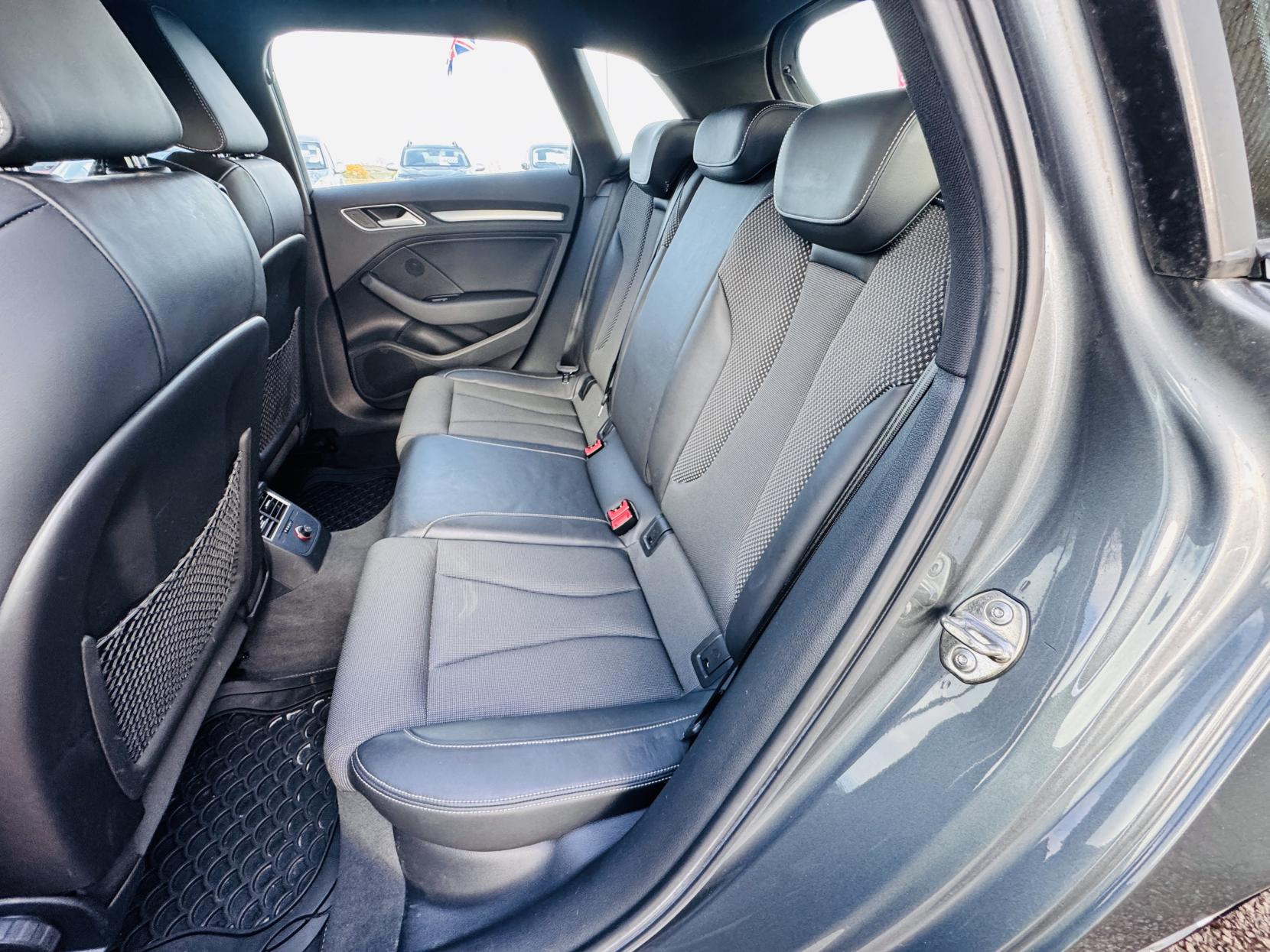 Audi A3 2.0 TDI S line Sportback 5dr Diesel Manual Euro 6 (s/s) (Nav) (150 ps)