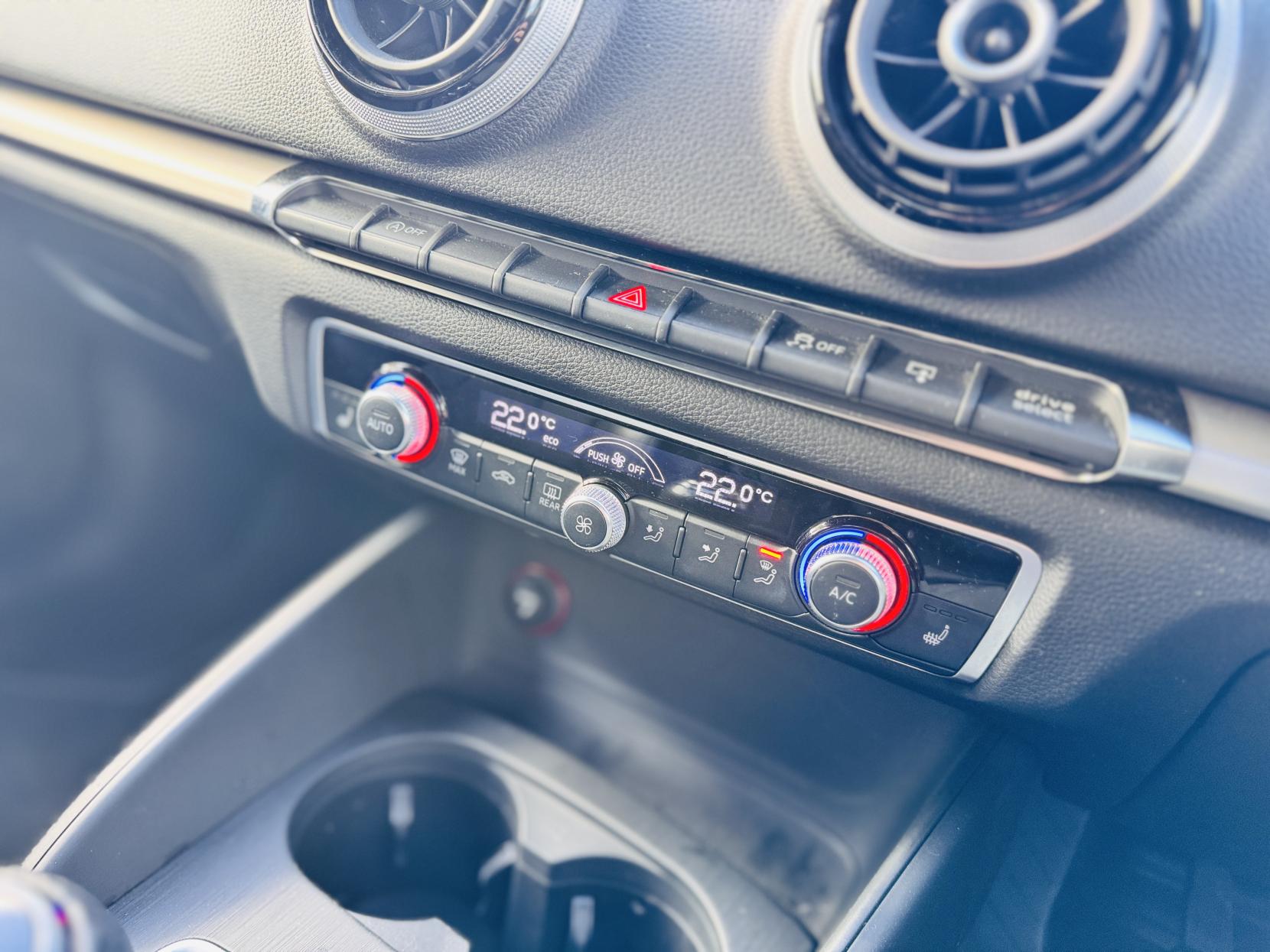 Audi A3 2.0 TDI S line Sportback 5dr Diesel Manual Euro 6 (s/s) (Nav) (150 ps)