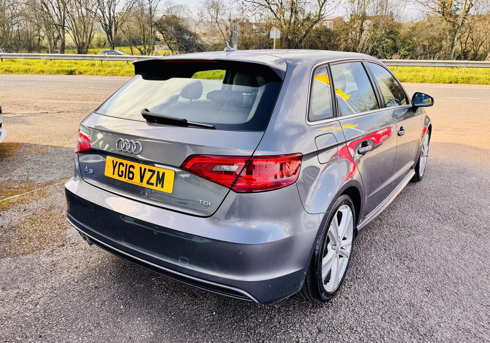 Audi A3 2.0 TDI S line Sportback 5dr Diesel Manual Euro 6 (s/s) (Nav) (150 ps)