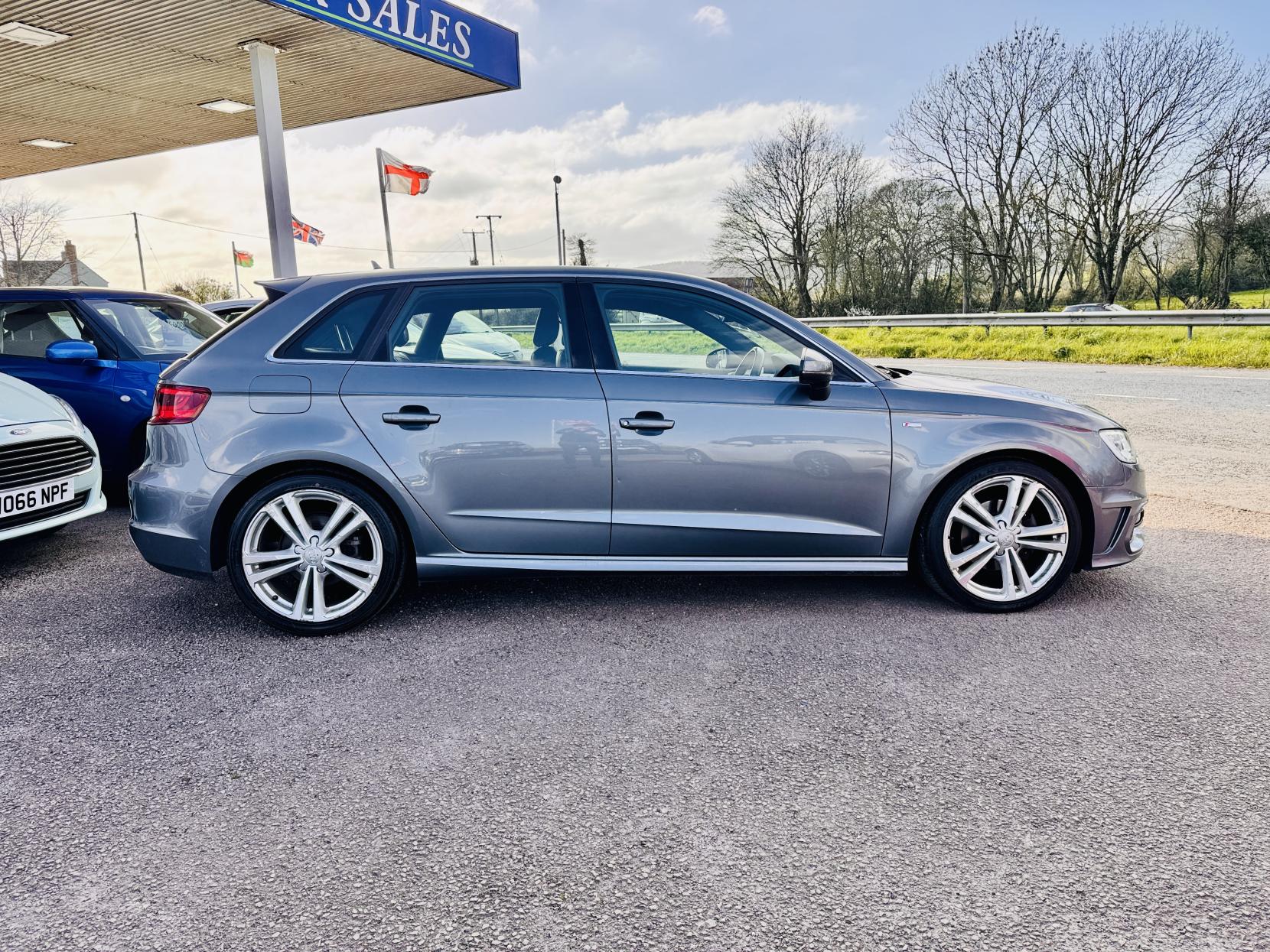 Audi A3 2.0 TDI S line Sportback 5dr Diesel Manual Euro 6 (s/s) (Nav) (150 ps)