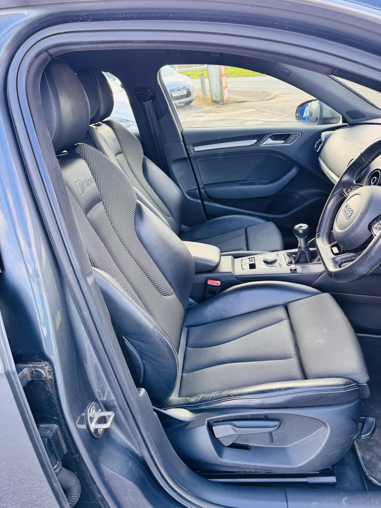 Audi A3 2.0 TDI S line Sportback 5dr Diesel Manual Euro 6 (s/s) (Nav) (150 ps)