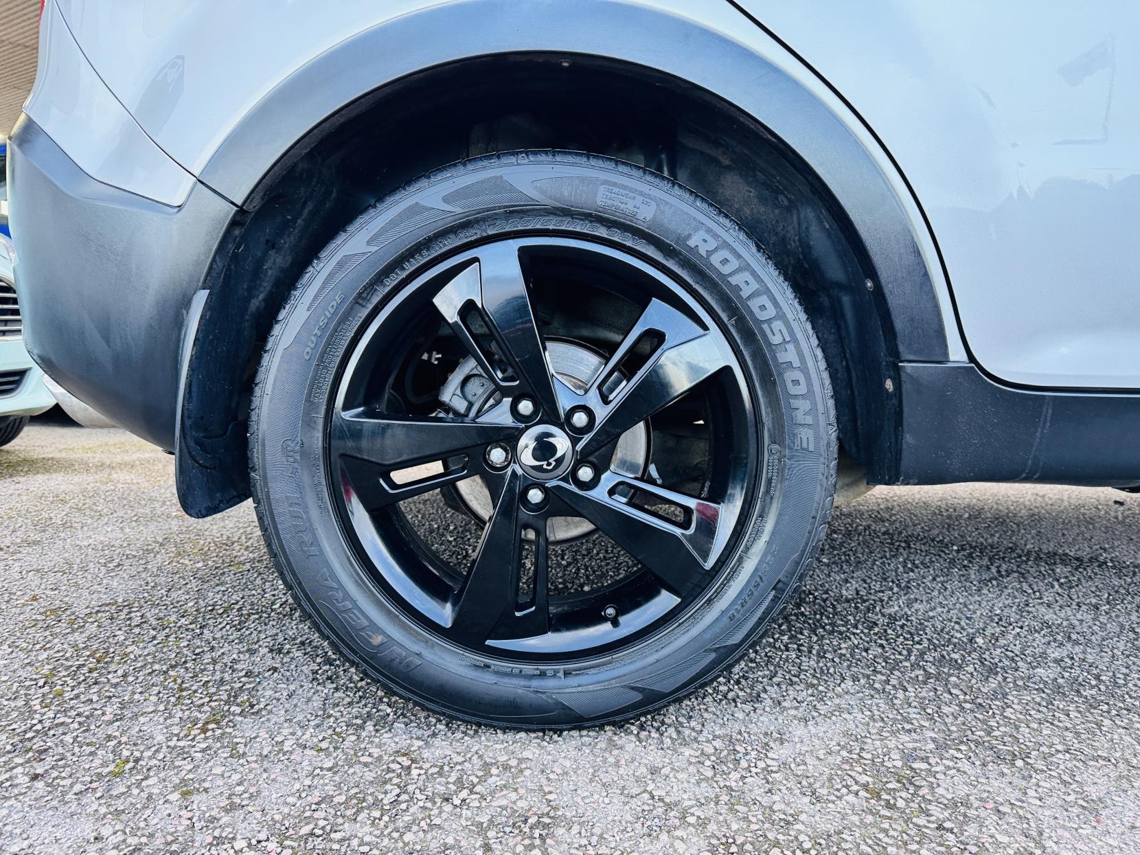 SsangYong Korando 2.2D LE SUV 5dr Diesel Manual Euro 6 (178 ps)