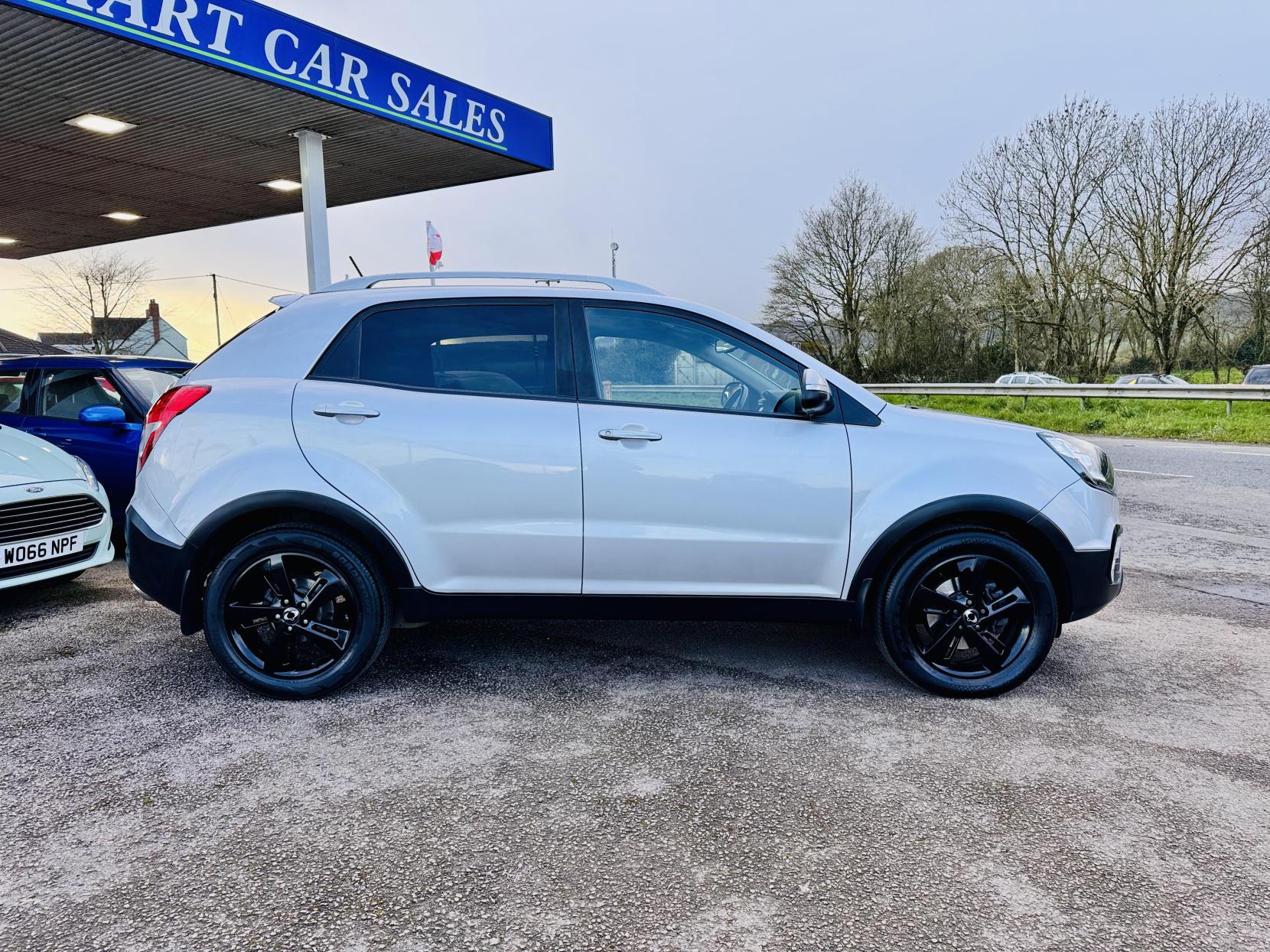 SsangYong Korando 2.2D LE SUV 5dr Diesel Manual Euro 6 (178 ps)