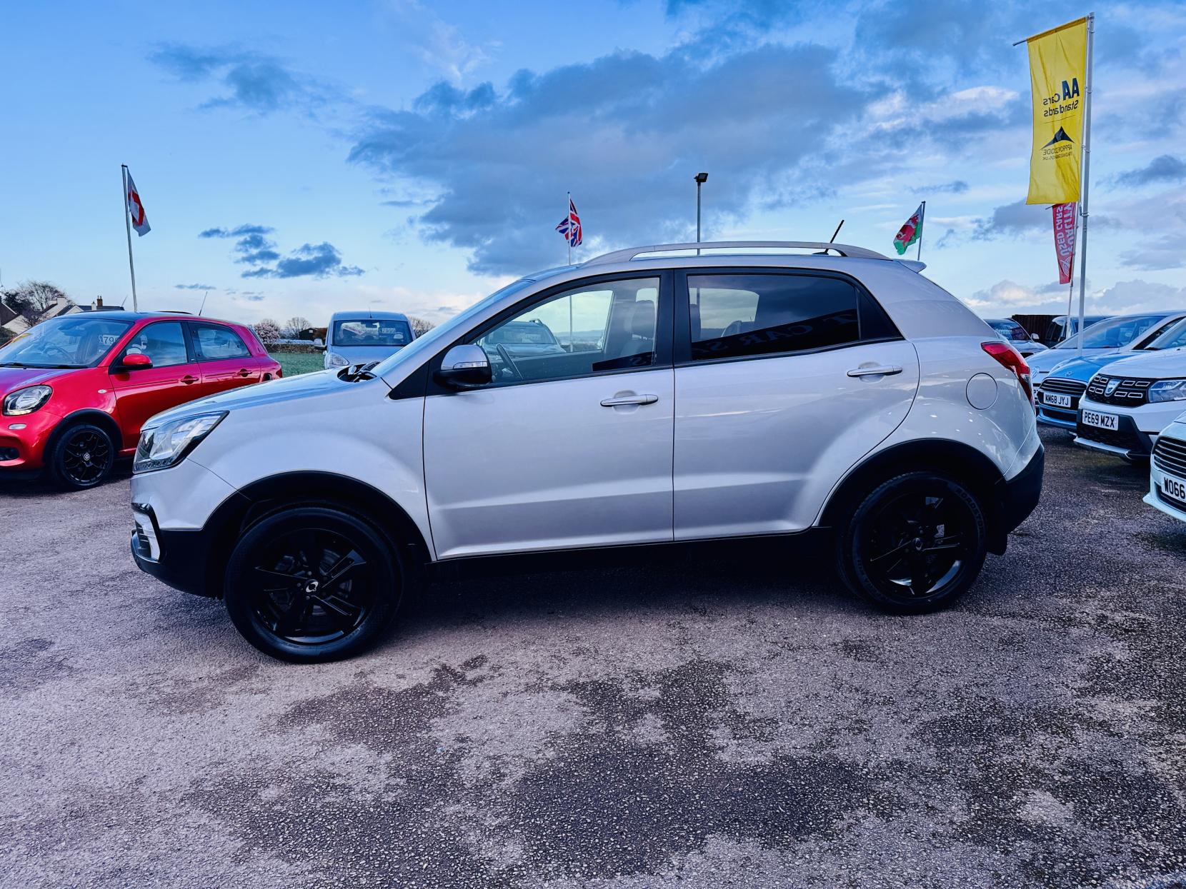 SsangYong Korando 2.2D LE SUV 5dr Diesel Manual Euro 6 (178 ps)